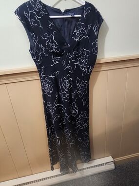 Chaps Navy Floral V-Neck Women's Dress